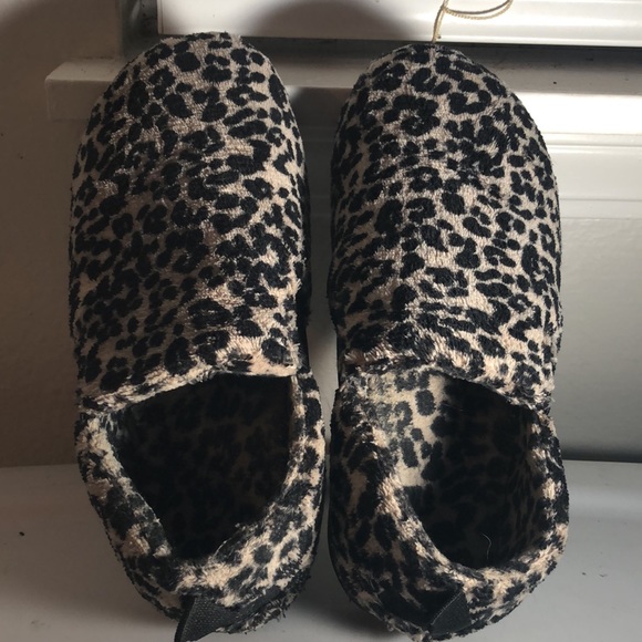 Vionic Women's Indulge Kalia Slip On House Flats Leopard Cheetah Shoes Size 6 - Picture 14 of 16